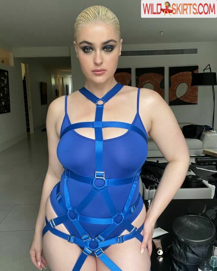 Stefania Ferrario / stefania_model / stefaniaferrario nude OnlyFans, Patreon, Instagram leaked photo #14