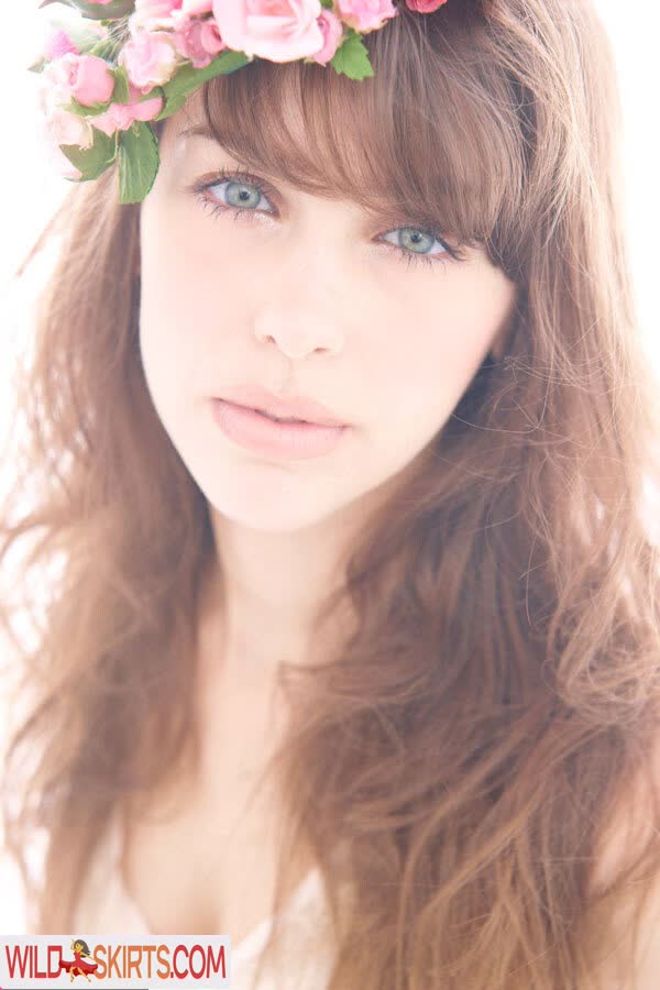 Stefanie Joosten nude leaked photo #180