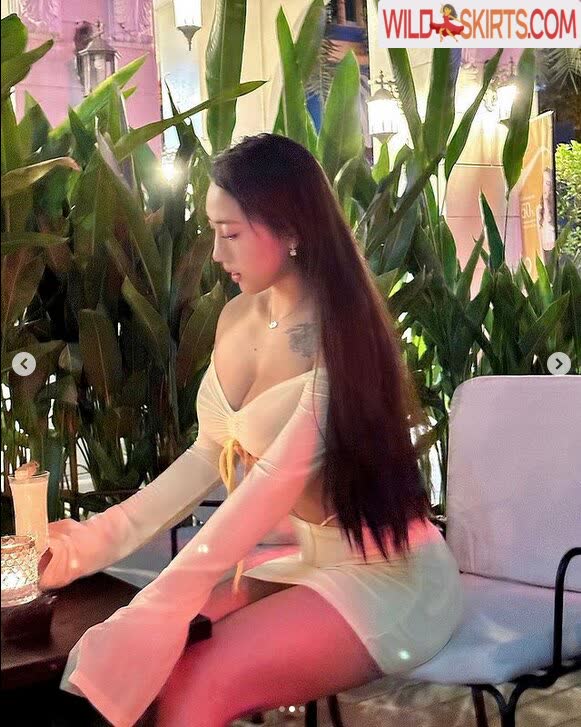 Stella Xu / xunianwan_stella nude Instagram leaked photo #17