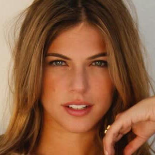 Stephanie Cayo avatar