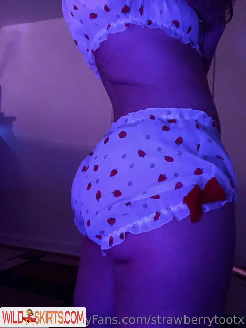 strawberrytootx / Strawberrytootsx / strawberrytootsiee / strawberrytootx nude OnlyFans, Instagram leaked photo #73