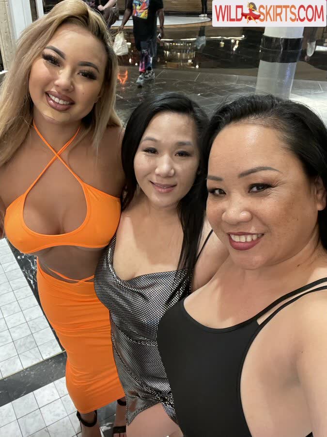 sugar4u21 / kazumi mom / sugar4u21 / sugar_milf21 nude OnlyFans, Instagram leaked photo #13