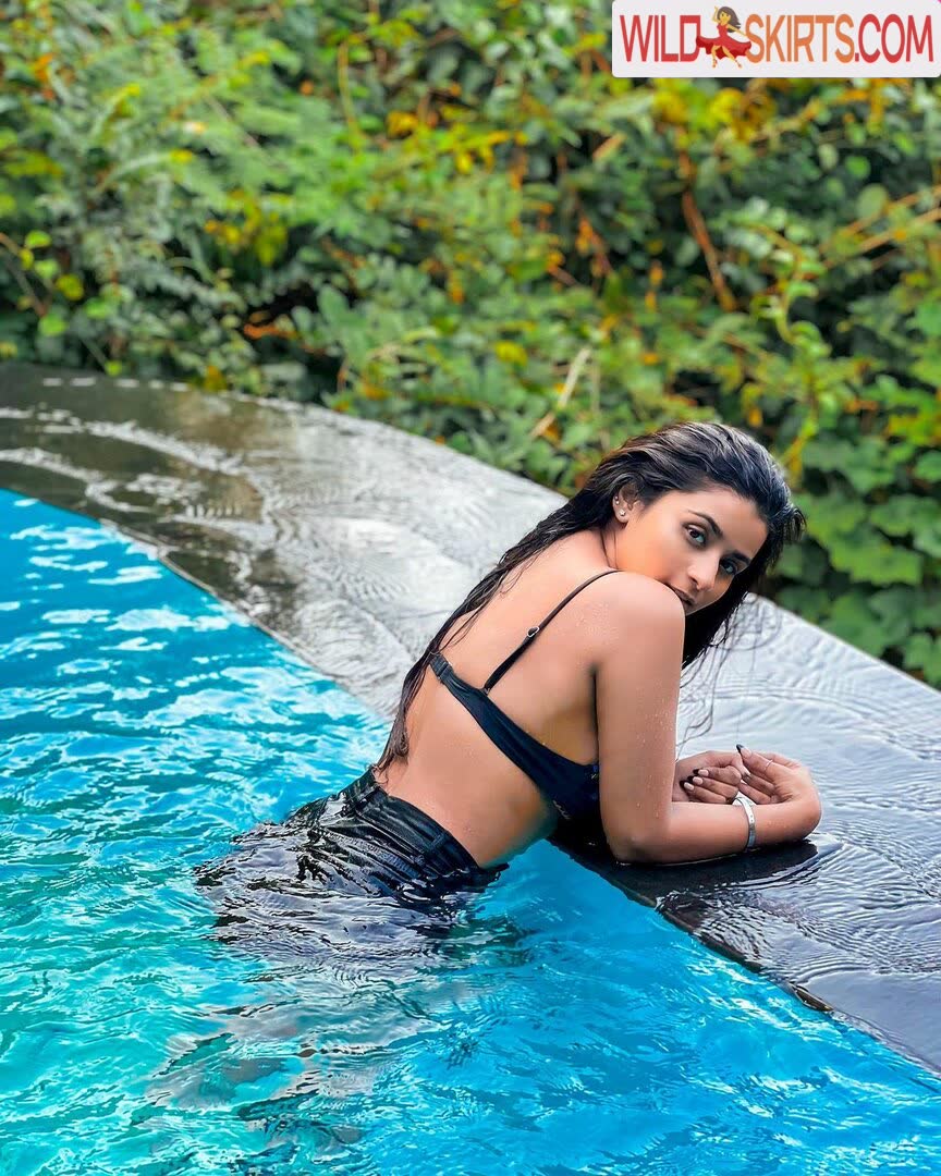 Suhana Khan nude leaked photo #9