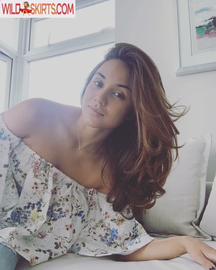 Summer Bishil nude leaked photo #30