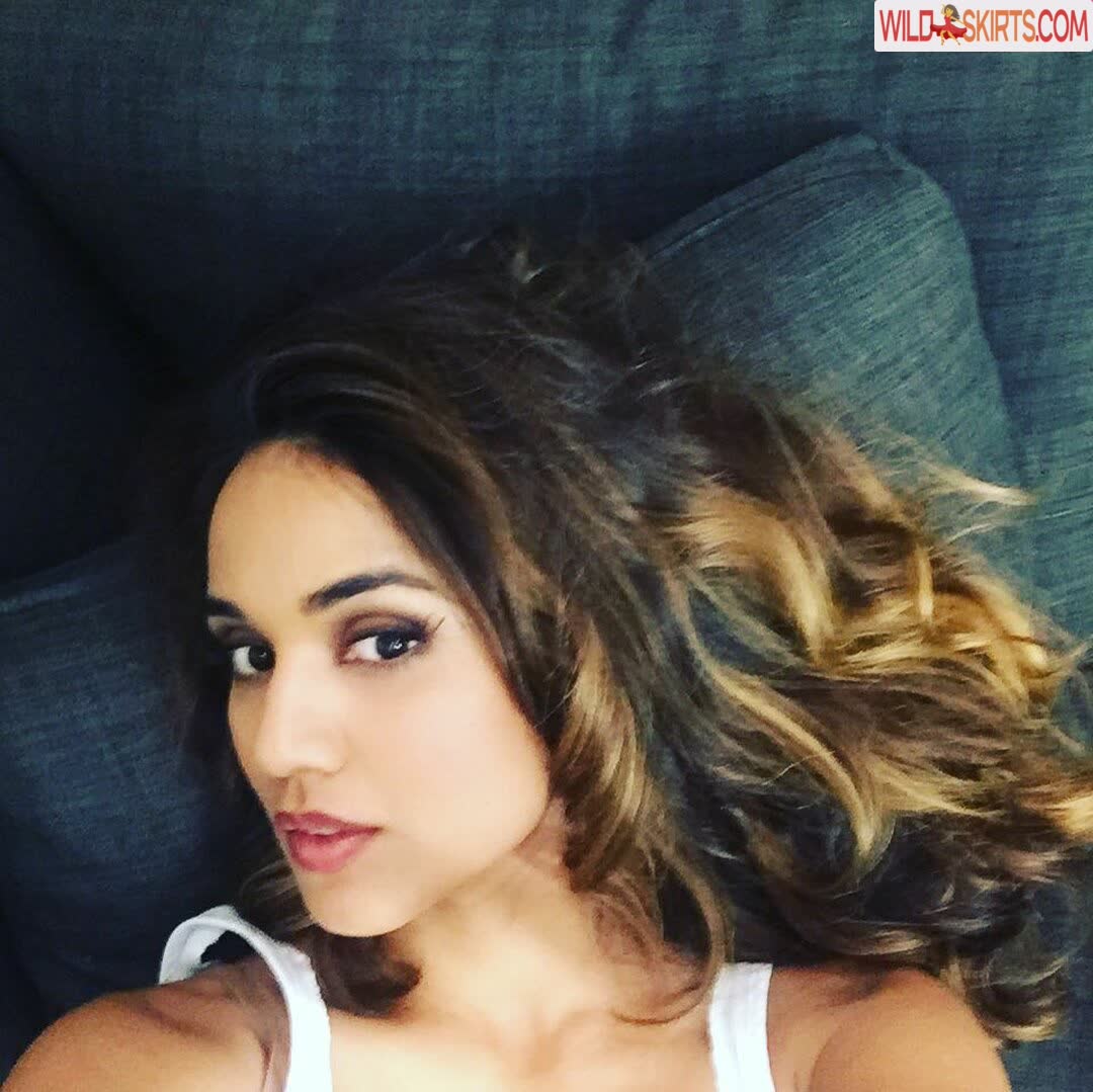 Summer Bishil nude leaked photo #35