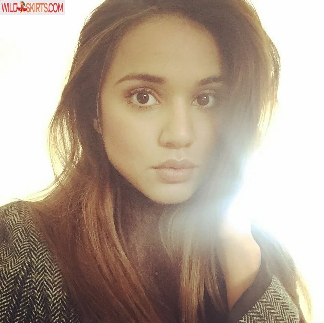 Summer Bishil nude leaked photo #45