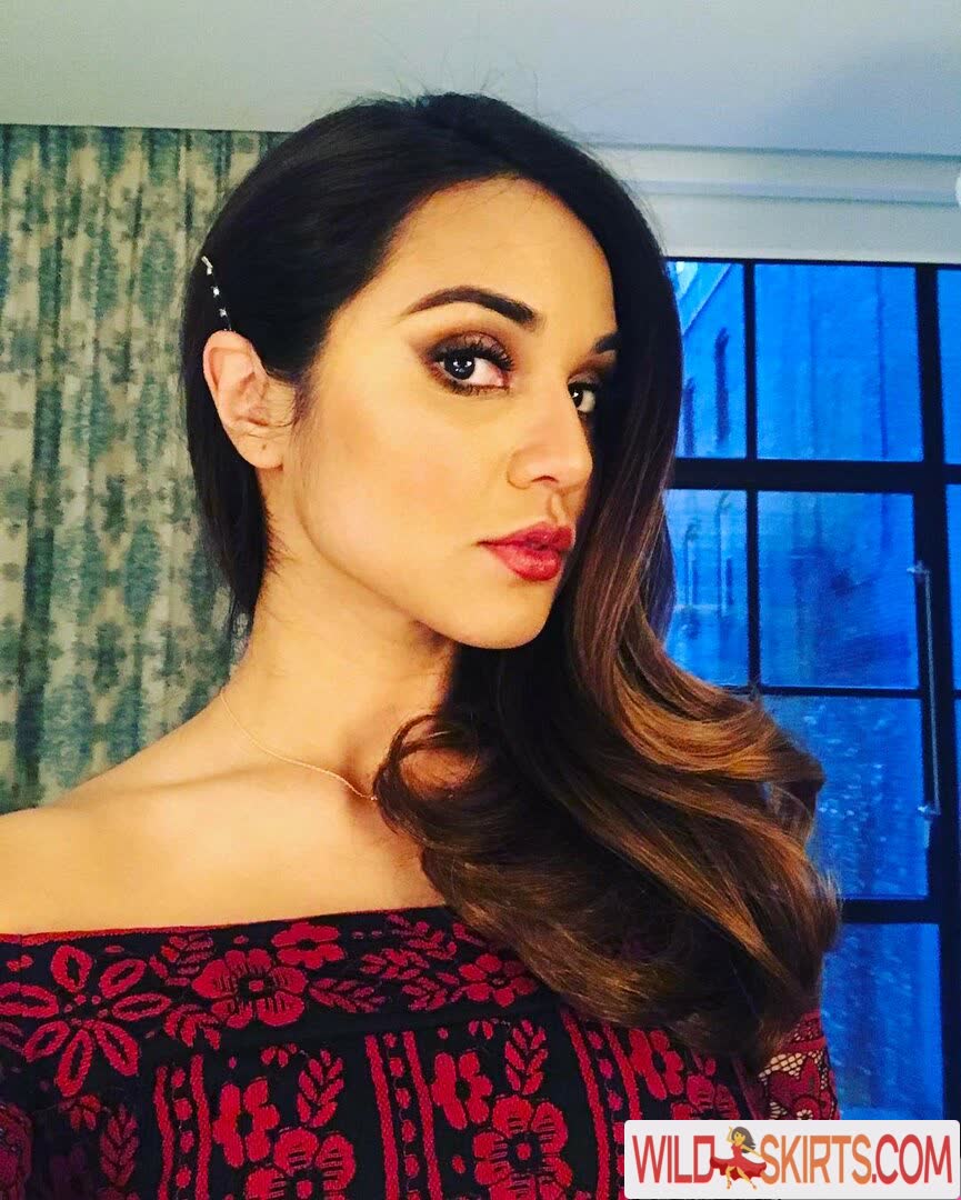 Summer Bishil nude leaked photo #73