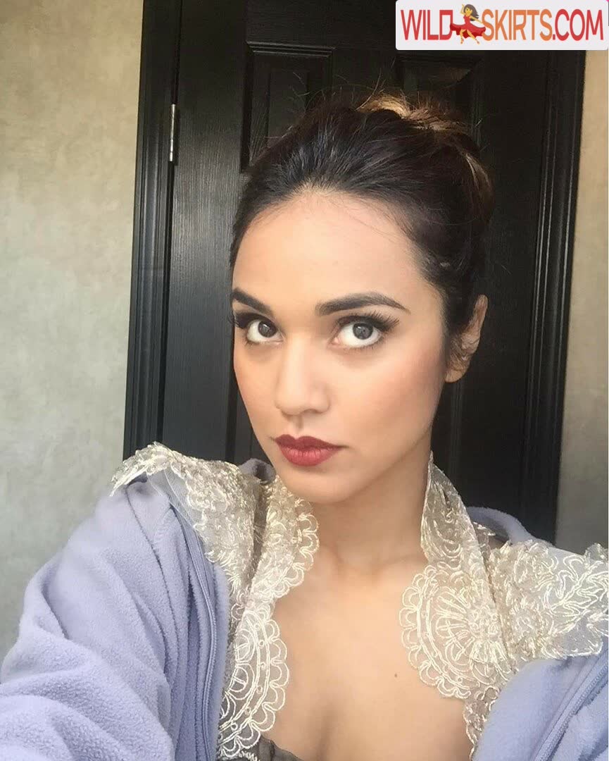 Summer Bishil nude leaked photo #72