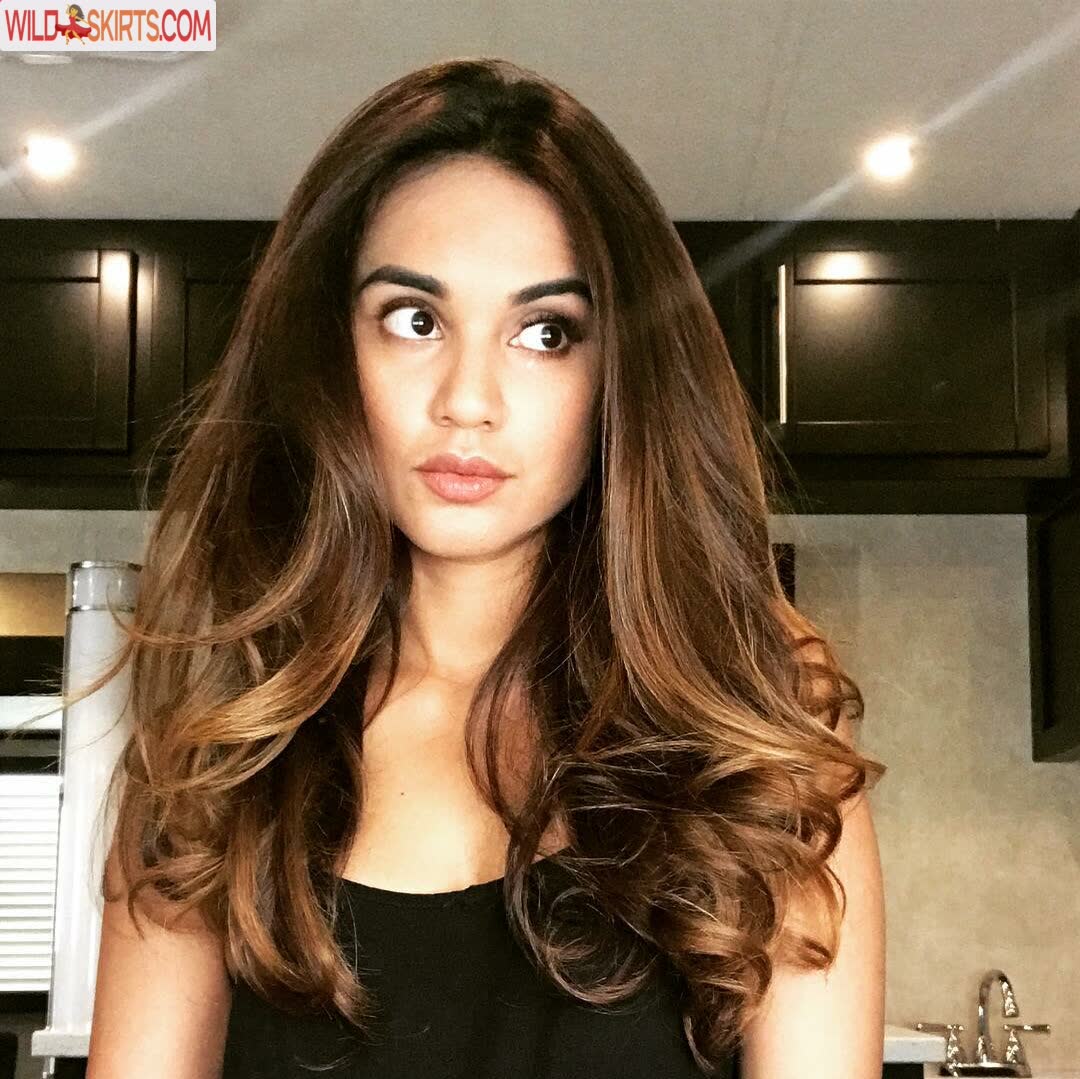 Summer Bishil nude leaked photo #92