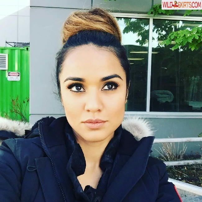 Summer Bishil / SummerBishil1 / summerybishil nude Instagram leaked photo #52