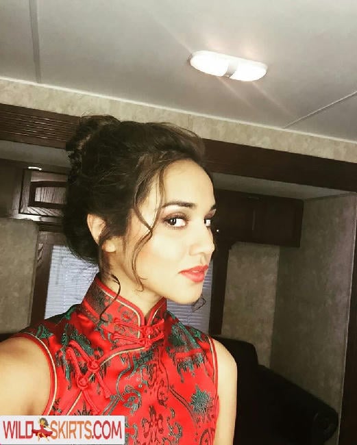 Summer Bishil / SummerBishil1 / summerybishil nude Instagram leaked photo #64