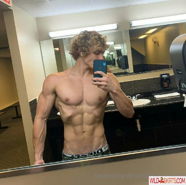 sunshynefree / cute_hunks / sunshynefree nude OnlyFans, Instagram leaked photo #2