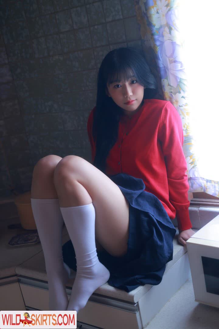 Super_yuisan nude leaked photo #10