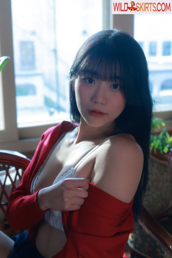 Super_yuisan nude leaked photo #17