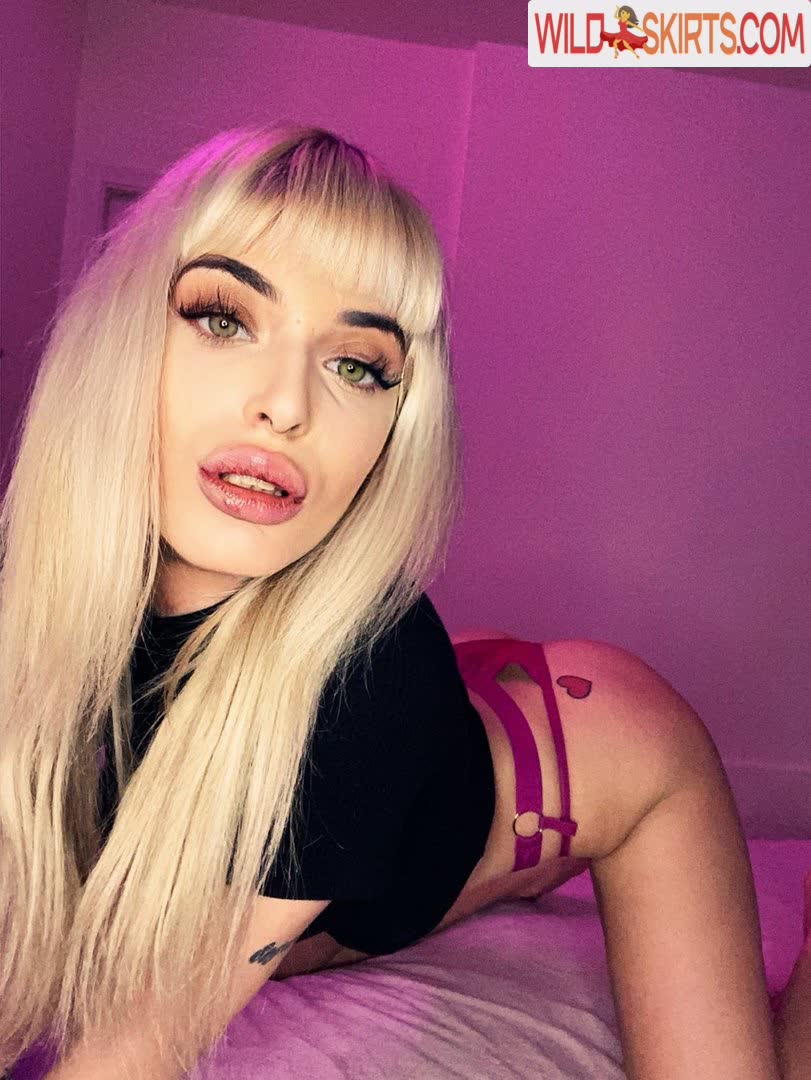 SusyCara / cara_susy / lady___c / susybad1999 nude OnlyFans, Instagram leaked photo #2