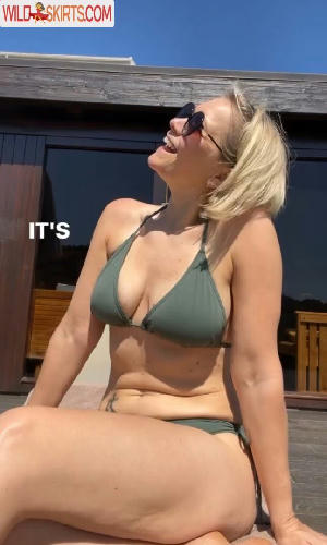 Suzanne Shaw / suzi_shaw nude Instagram leaked photo #3