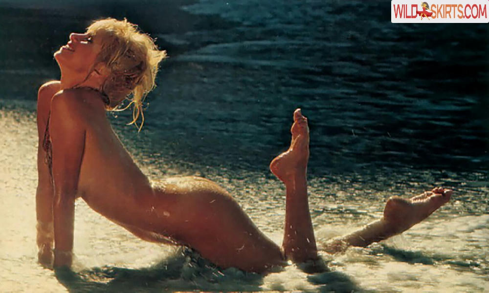 Suzanne Sommers / suzannesomers nude Instagram leaked photo #34