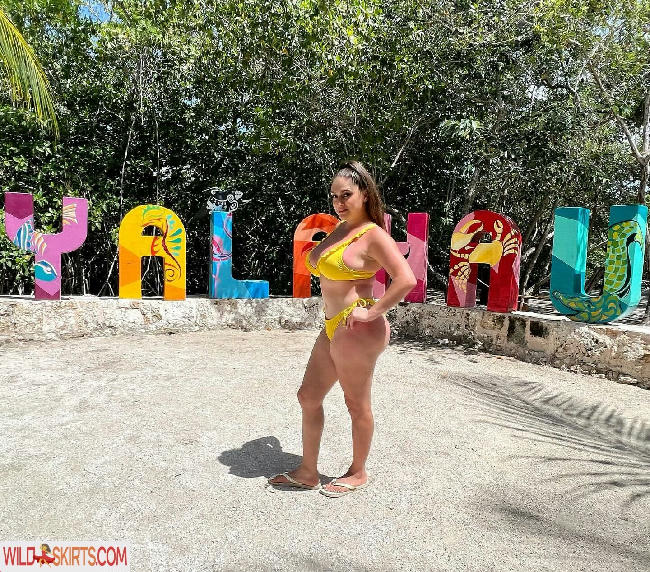 Sylvia Lopez / silvvialopez / syllopez79 nude OnlyFans, Instagram leaked photo #45