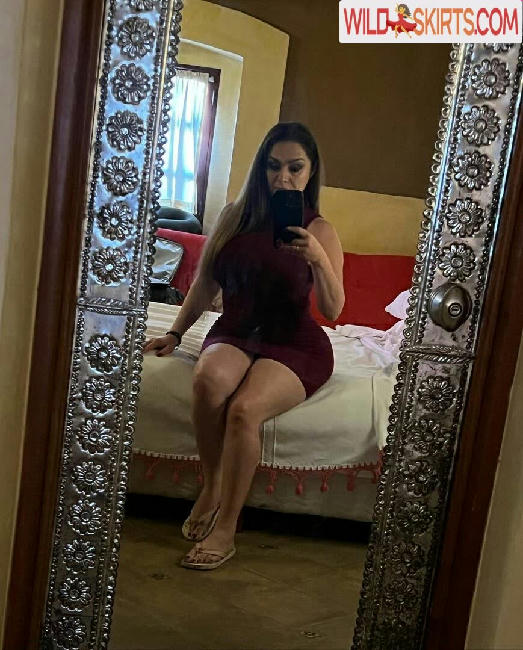 Sylvia Lopez / silvvialopez / syllopez79 nude OnlyFans, Instagram leaked photo #44