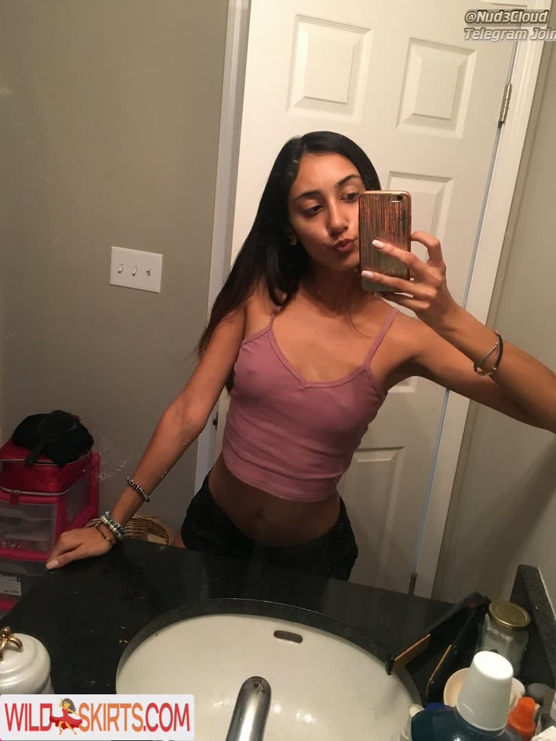 Talia Osman nude leaked photo #4