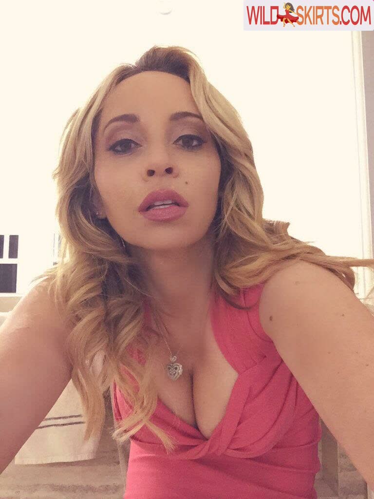 Tara Strong nude leaked photo #100