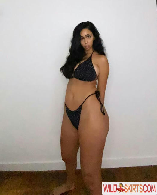 Tara Yazdi / tara.yazdi nude Instagram leaked photo #93