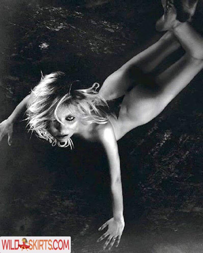 Taylor Momsen nude leaked photo #348