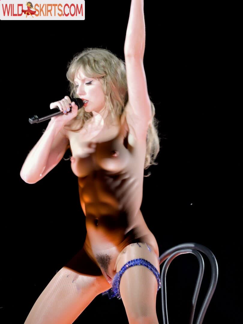 Taylor Swift nude leaked photo #168