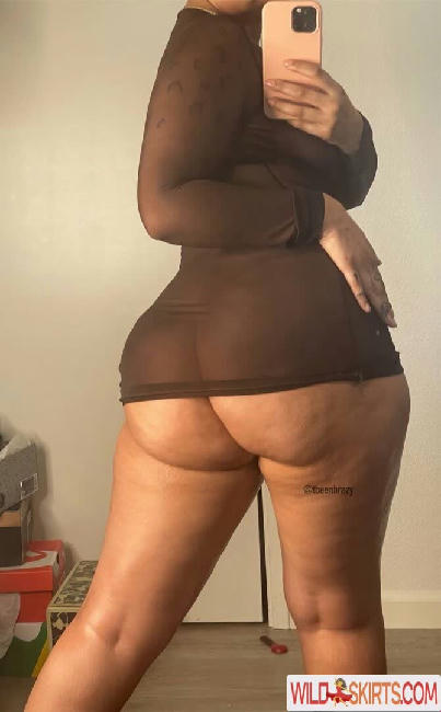 Tbrazzyyy / 1800h0tmilf / tbeenbrazy / tbrazzyyy nude OnlyFans, Instagram leaked photo #5