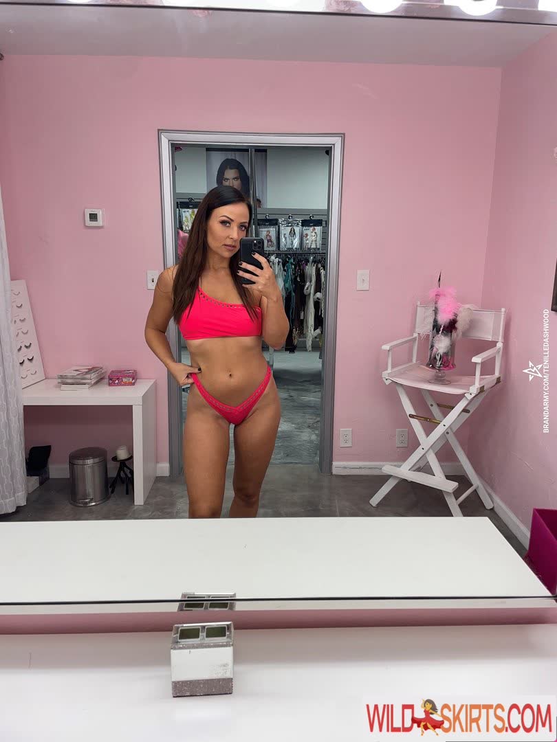 Tenille Dashwood nude leaked photo #91