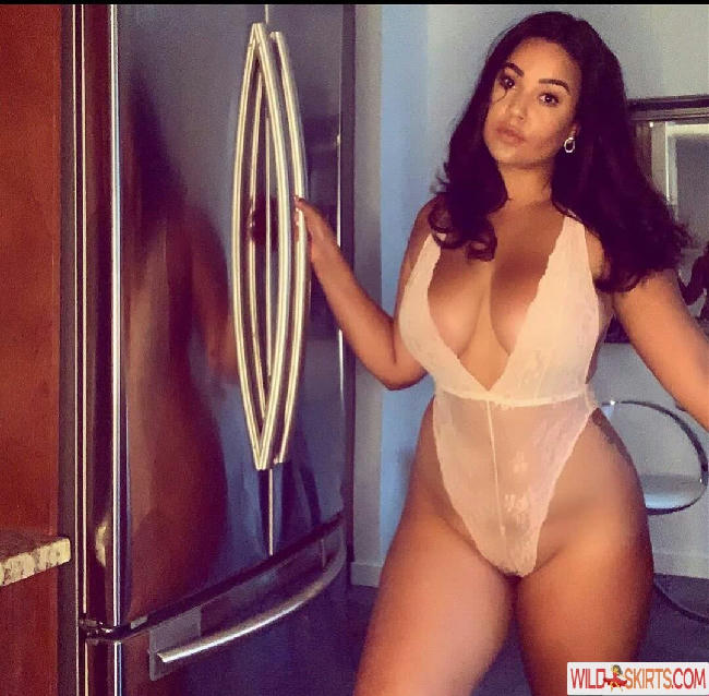 Teshia Brown / teshiajustina nude Instagram leaked photo #2