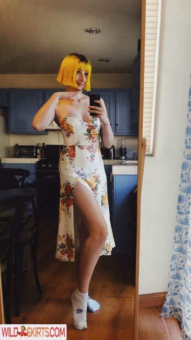 Tessa Violet nude leaked photo #12