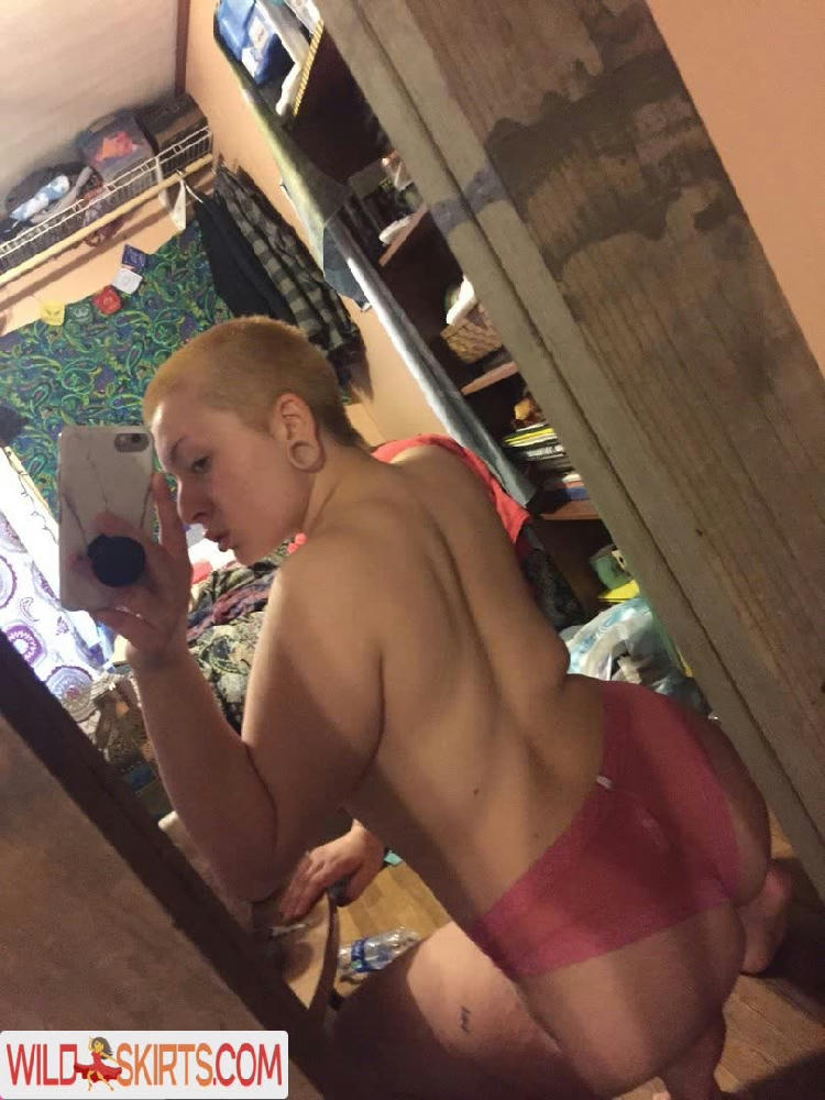 th3bak3dbuddh1st / sweetlildarling / therealdahdah / wellisntshelovely nude OnlyFans, Instagram leaked photo #9