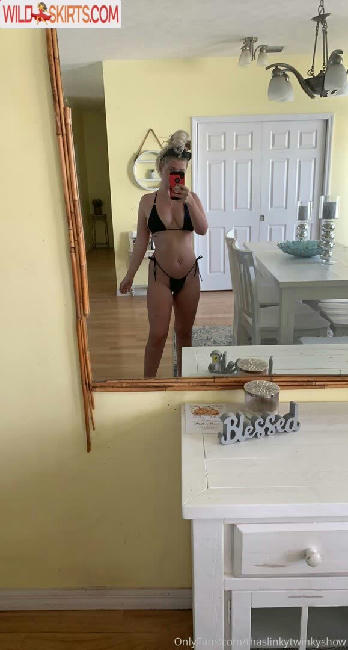 thaslinkytwinkyshow / Notbrittanylynnx / brittany.lyynnnn / thaslinkytwinkyshow nude OnlyFans, Instagram leaked photo #49