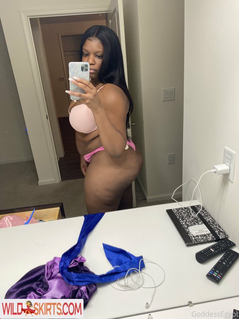 ThatChocoBxtch nude leaked photo #47