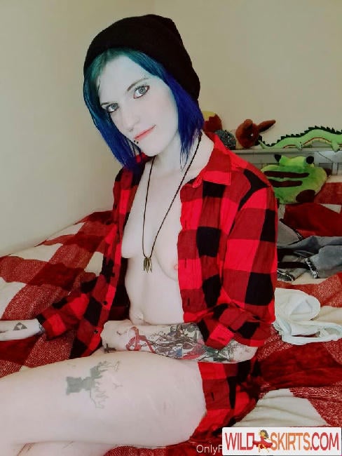 The Chaotic Waifu / thechaoticwaifu nude OnlyFans, Instagram leaked photo #12