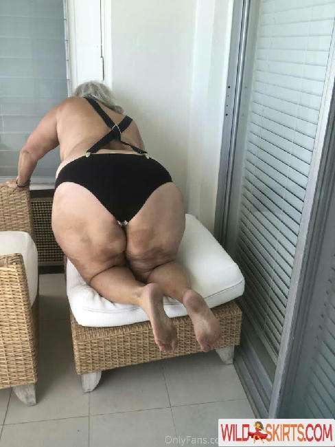 thebumbumbaroness nude OnlyFans, Instagram leaked photo #59