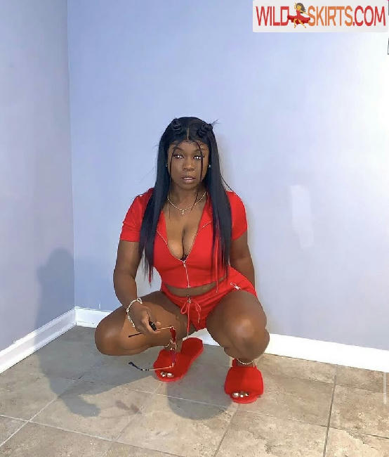 thick.trixxx / sharayyxxx / thick.trixxx nude OnlyFans leaked photo #13