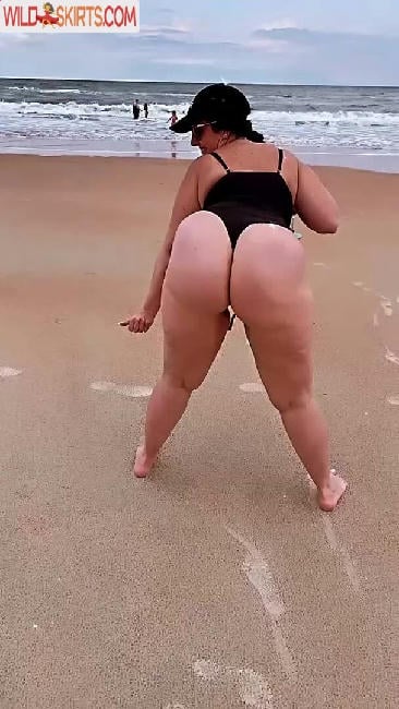 Thickitalianmami / diamondntheruff103 / italianuniqueen / thickitalianmami nude OnlyFans, Instagram leaked photo #44