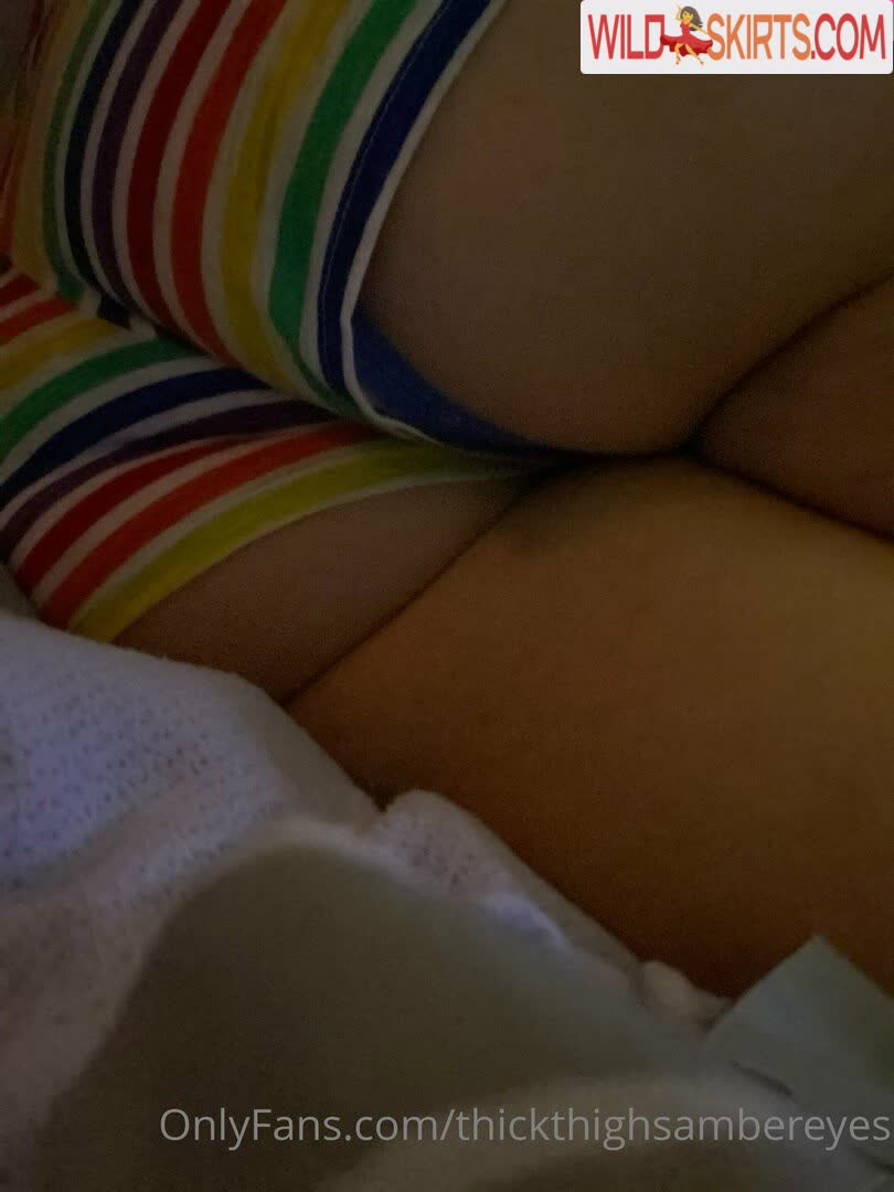 Thickthighsambereyes nude leaked photo #9