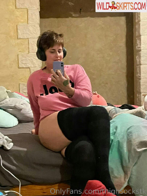 thighsockstk / suffocate_me_with_thighs / thighsockstk nude OnlyFans, Instagram leaked photo #27