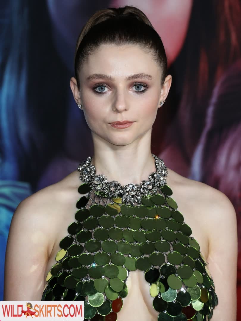 Thomasin Mckenzie nude leaked photo #60