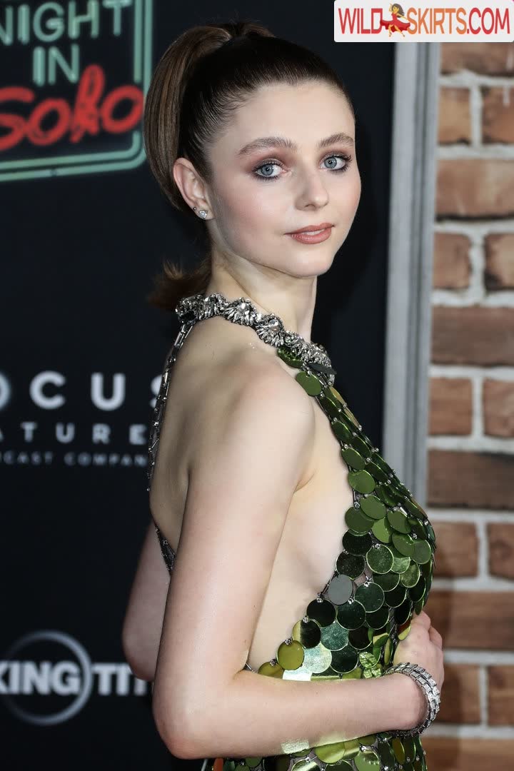 Thomasin Mckenzie nude leaked photo #98