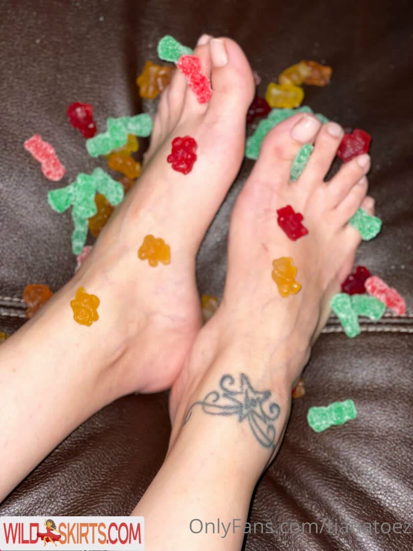 Tianataylortoes nude leaked photo #5