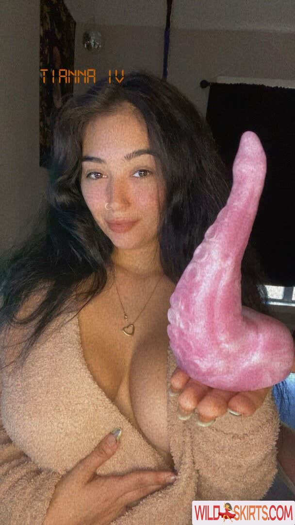 Tiannaivy nude leaked photo #43