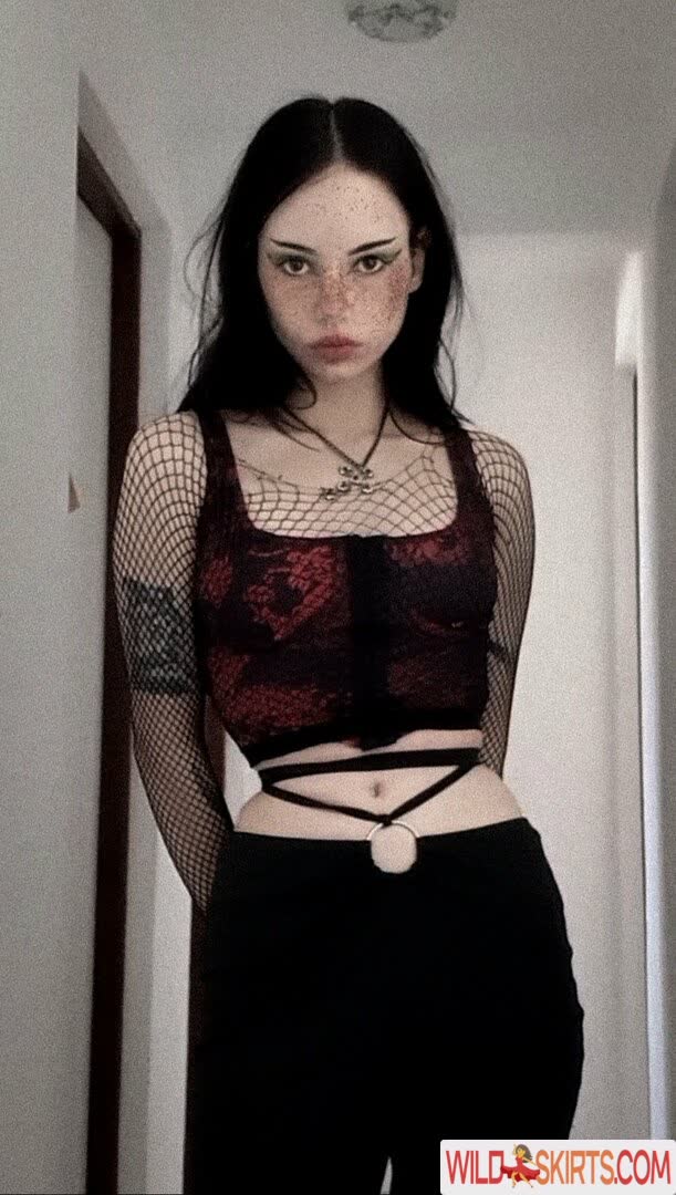 tightgoth / brunade6 / lady_nyx2 / nyx0br1 nude Instagram leaked photo #7