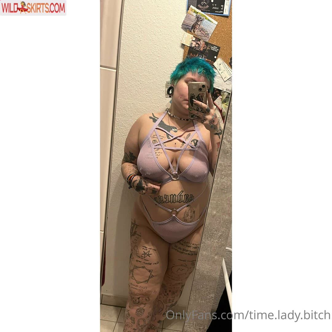 time.lady.bitch / elyse_myers / time.lady.bitch nude OnlyFans, Instagram leaked photo #12