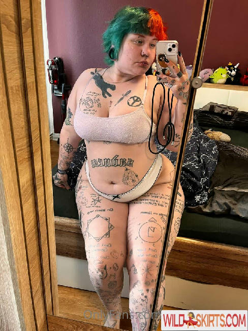 time.lady.bitch / elyse_myers / time.lady.bitch nude OnlyFans, Instagram leaked photo #8