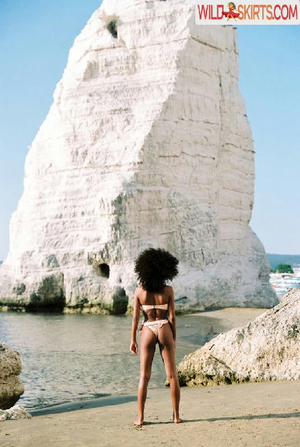 Tina Kunakey / tinakunakey nude Instagram leaked photo #110