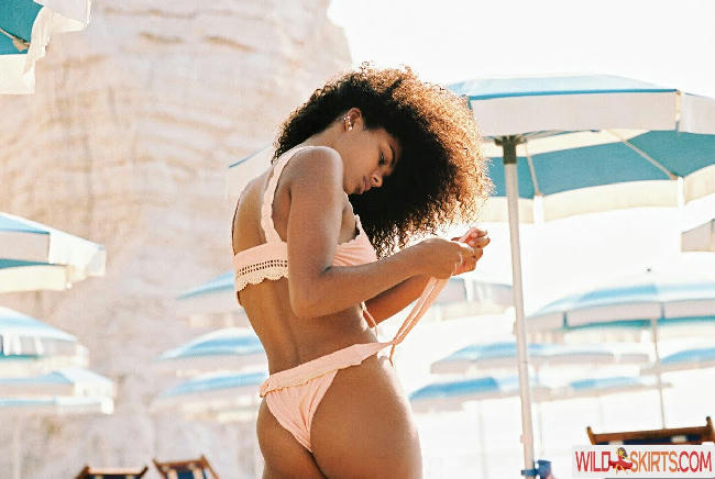 Tina Kunakey / tinakunakey nude Instagram leaked photo #114